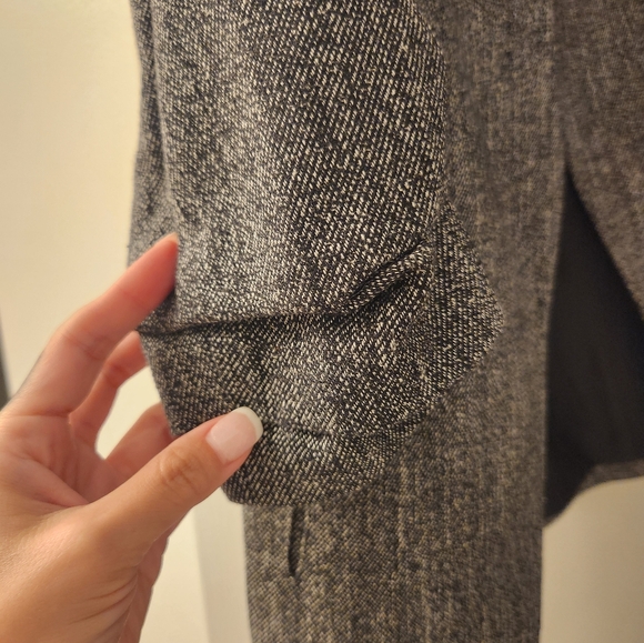 Aritzia Babaton New Power Blazer Charcoal 4 - Picture 5 of 7